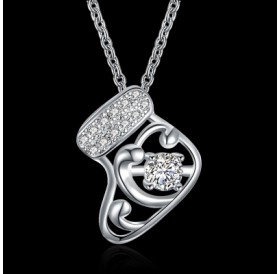 A White Zircon Necklace for Christmas